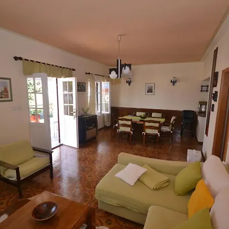 Apartment Zdenko - With Large Terrace